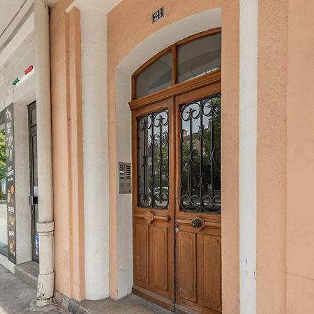 Rio Appartement Au Centre Ville Анси Экстерьер фото